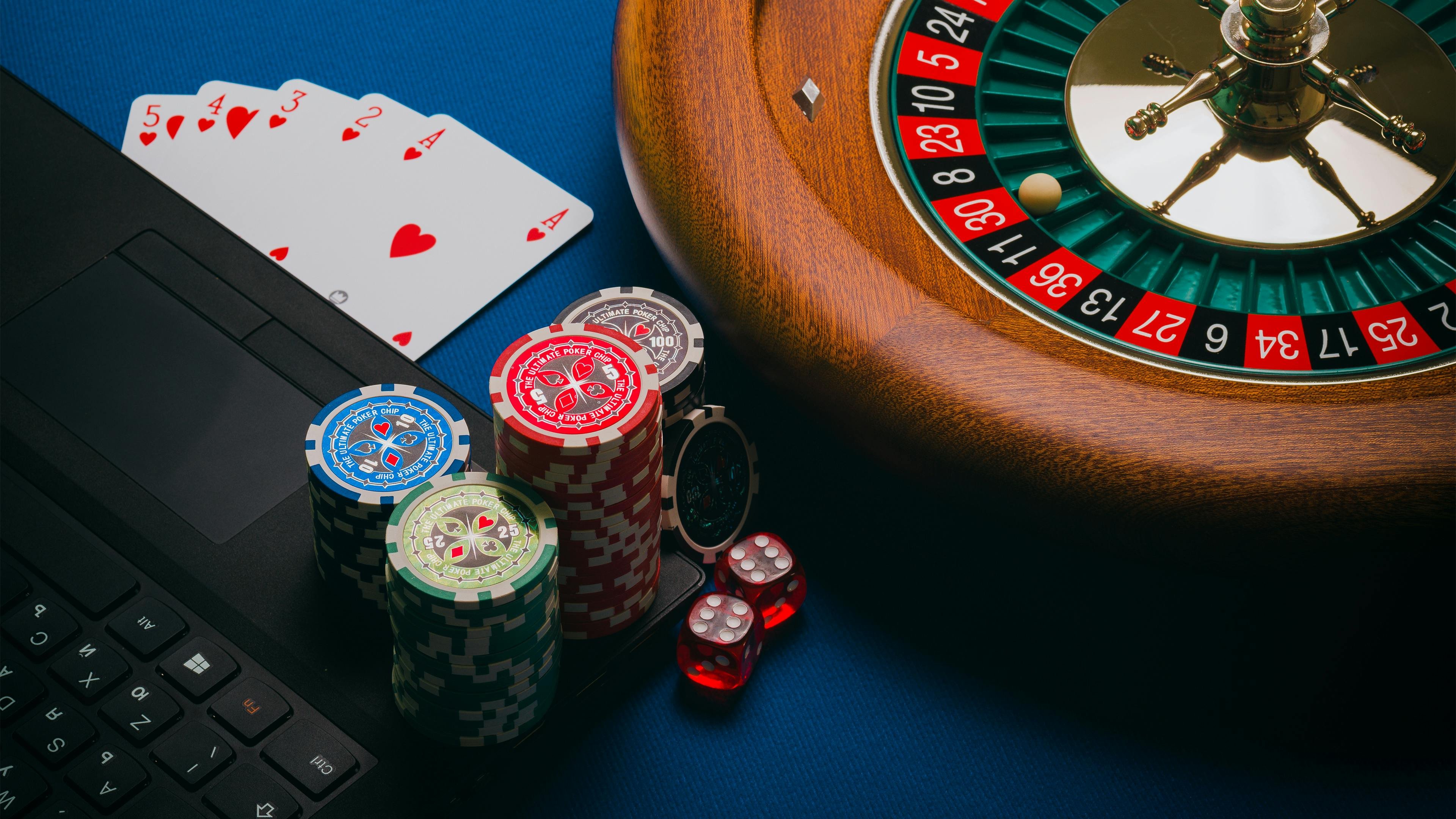 Dashboard multi-permainan just4d menampilkan slot, dealer langsung, dan pertandingan Liga 1